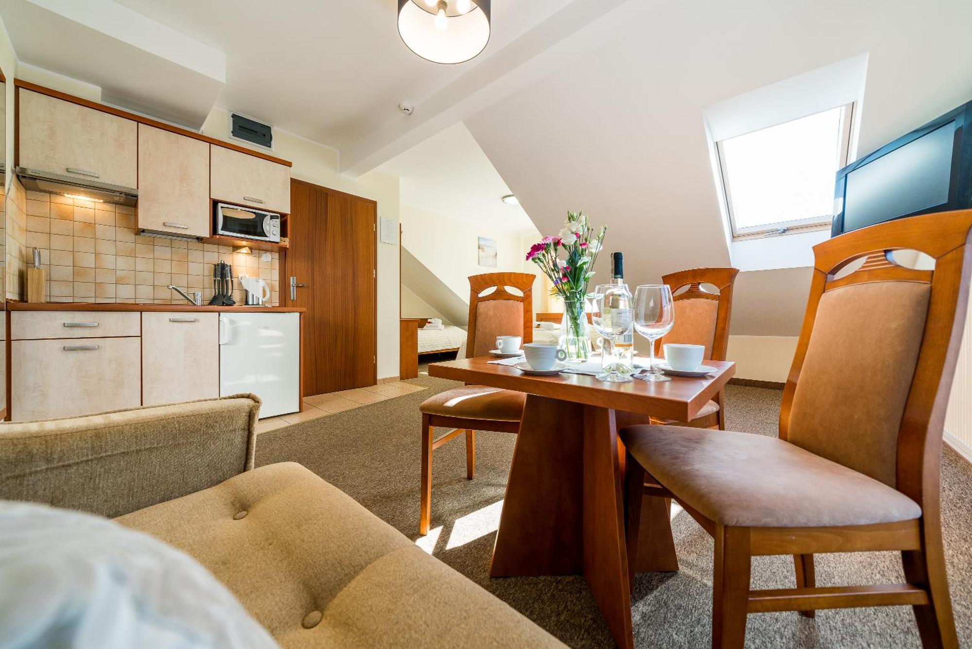 Villa Martii - Komfortowe Apartamenty Z Aneksami Kuchennymi - Spokojna Okolica, Blisko Plazy Władysławowo エクステリア 写真