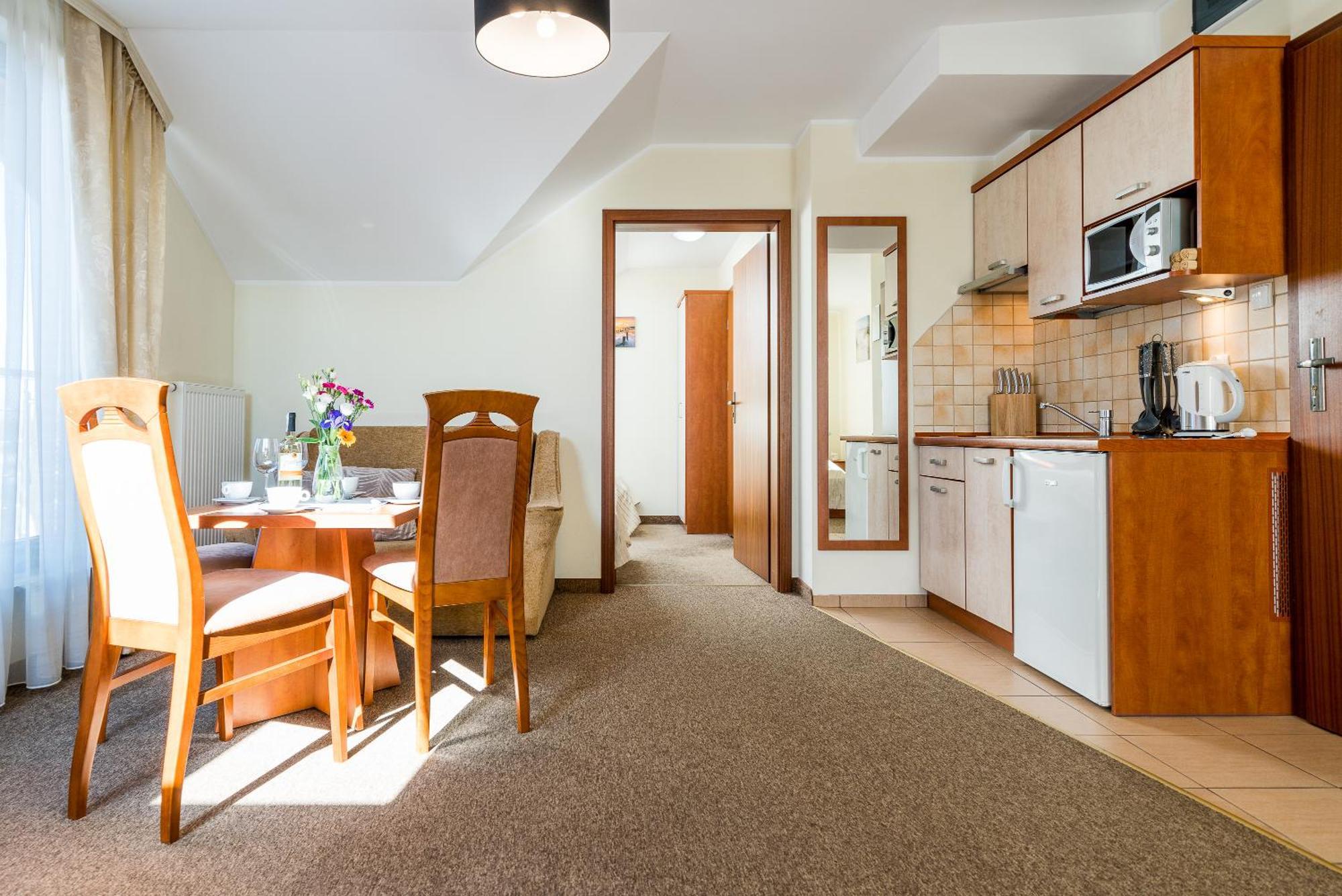 Villa Martii - Komfortowe Apartamenty Z Aneksami Kuchennymi - Spokojna Okolica, Blisko Plazy Władysławowo エクステリア 写真